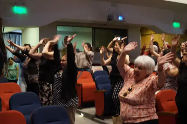 Taller de autocuidado en Paine reunió a personas cuidadoras para una jornada de aprendizajes, generación de redes y contención