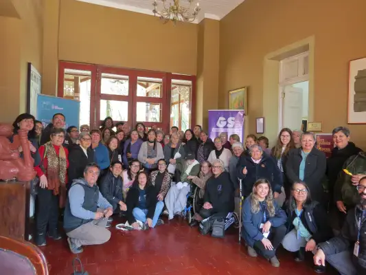 Gobierno de Santiago entregó estrategias de autocuidado a personas cuidadoras de San Bernardo