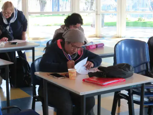 Personas cuidadoras de Lo Espejo y San Bernardo se certifican en  curso de primeros auxilios y RCP
