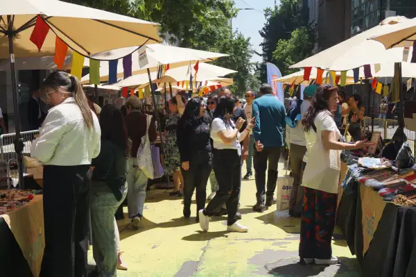 Gobierno de Santiago y FOSIS conmemoran el Día Nacional de las Personas Cuidadoras con firma de convenio colaborativo